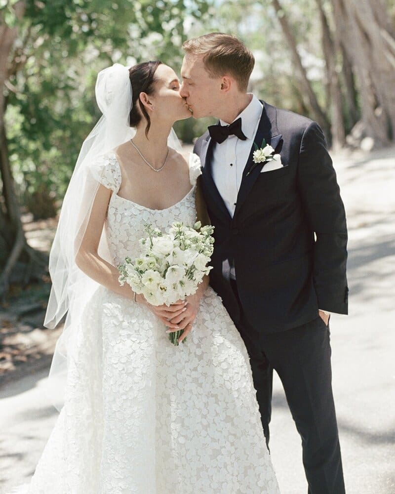 couple kissing at one of the best boca grande wedding venues